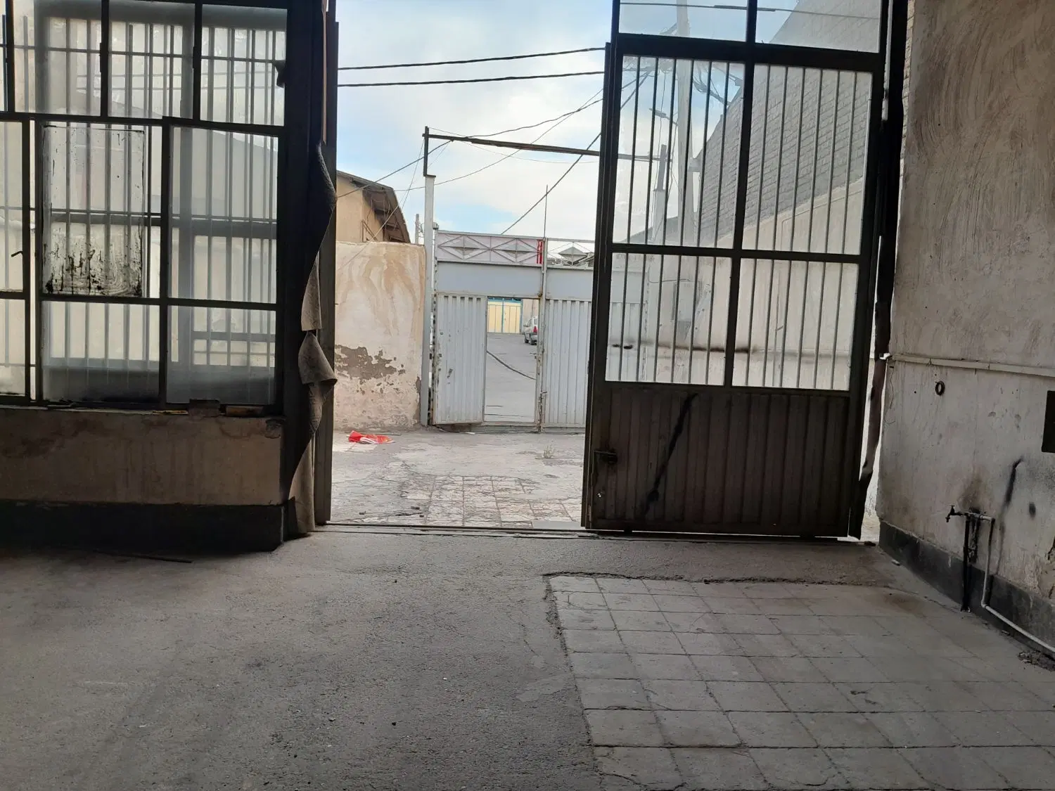 رهن اجاره سالن صنعتی