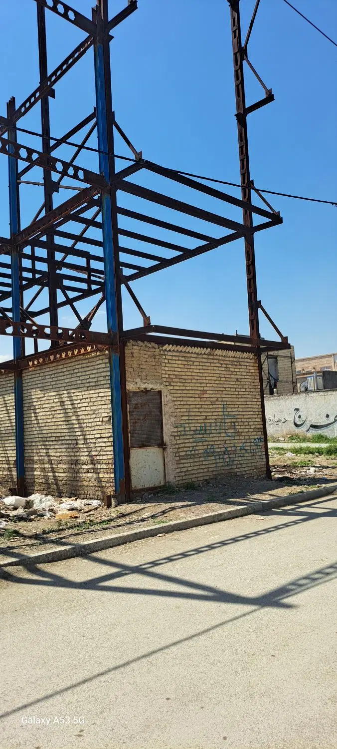 ساختمان نیمه ساز
