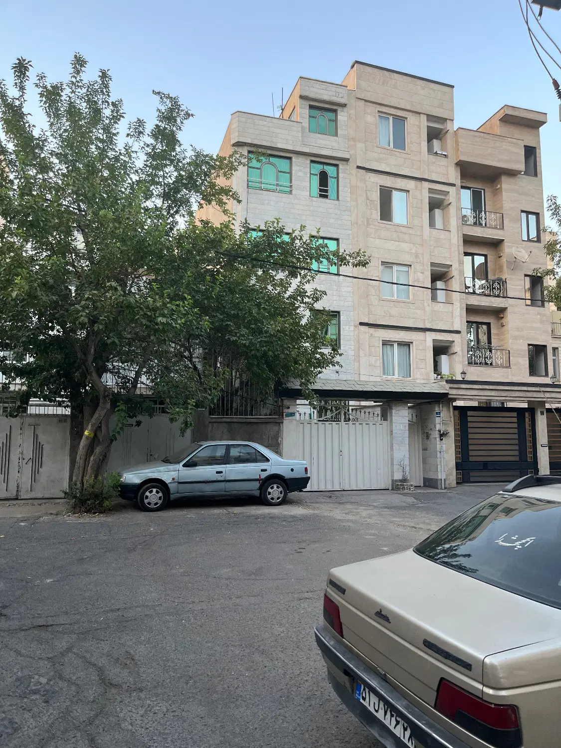 آپارتمان ۵۲ متر میدان تسلیحات - اتحاد