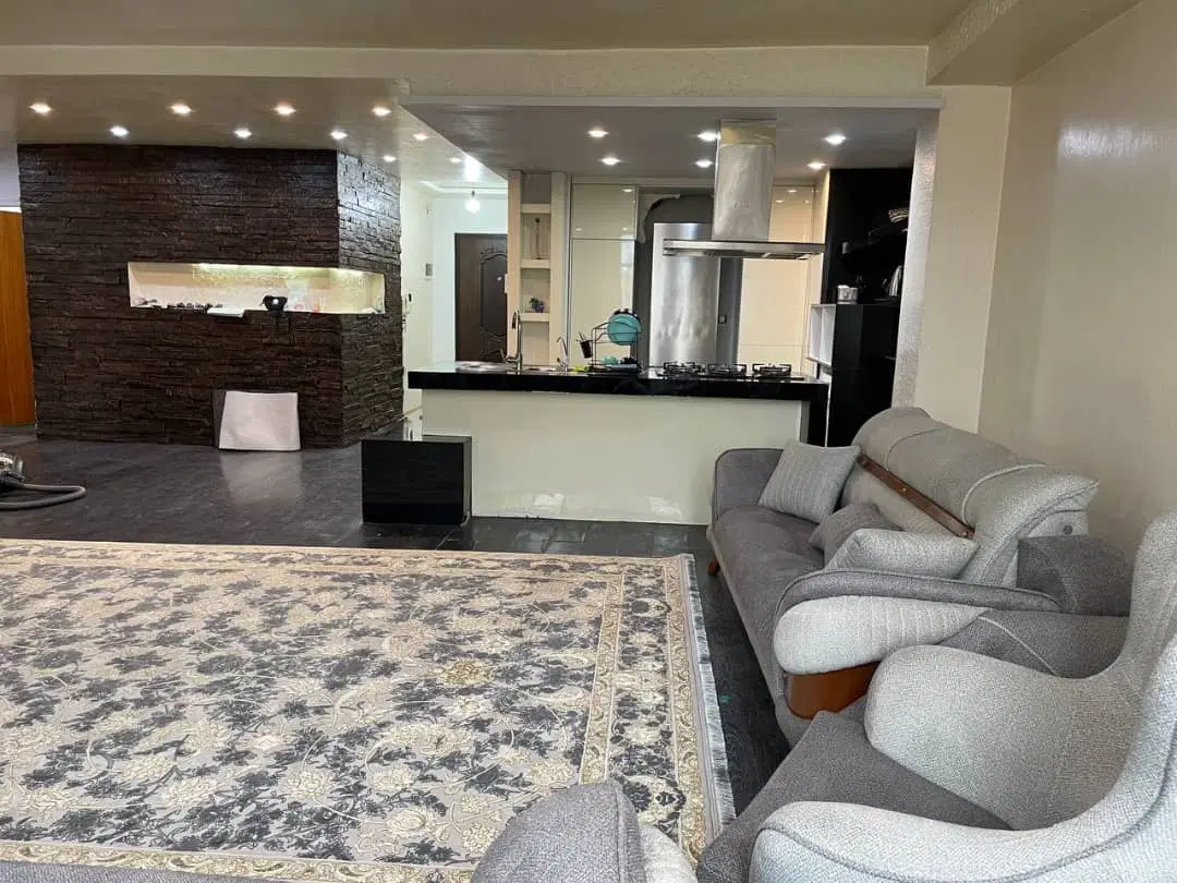 سه خواب سام و‌زال  مبله بر خیابان ورودی اول
