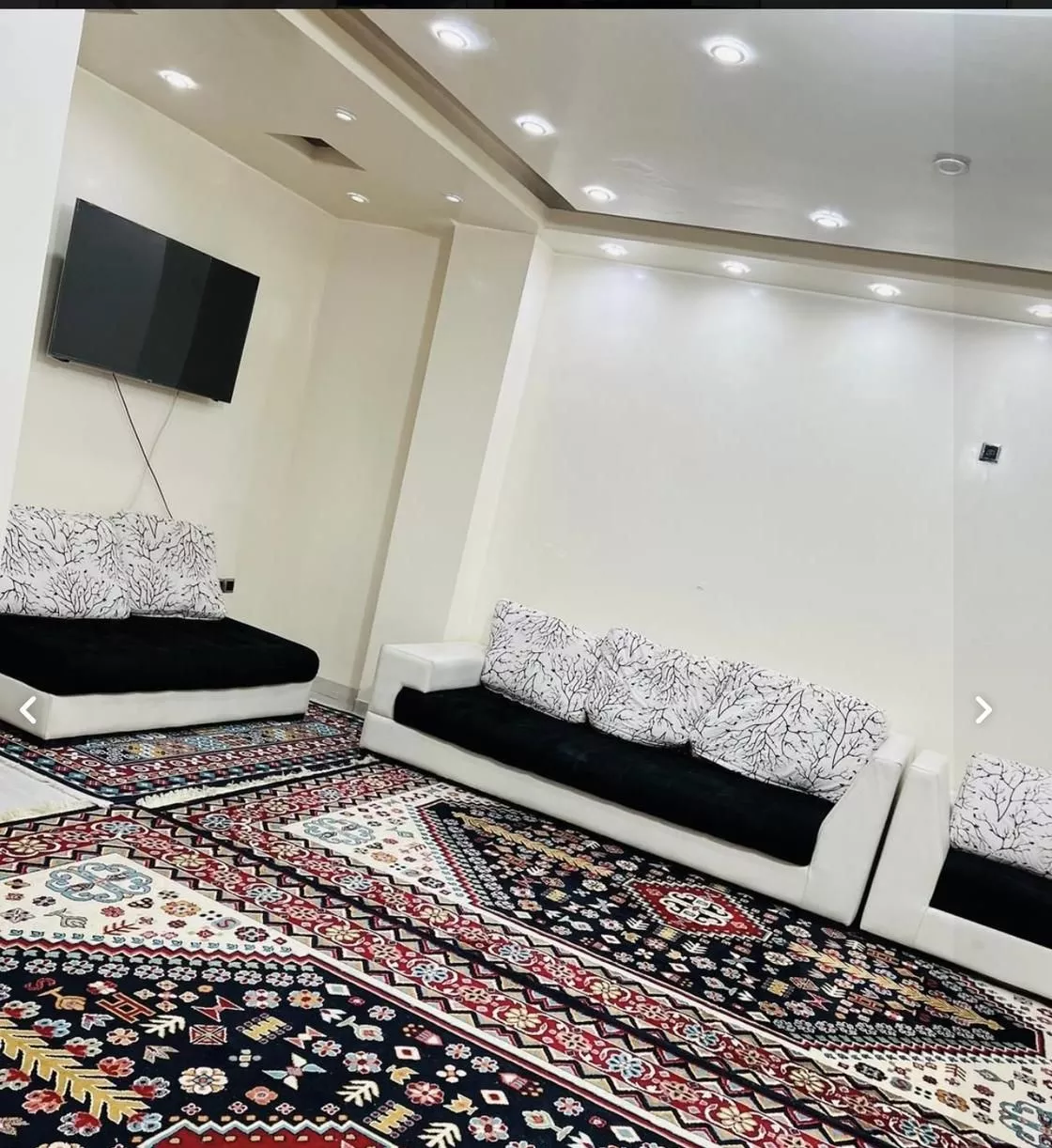 دوخوابه ۱۲۰ متری تمیز و باپارکینگ