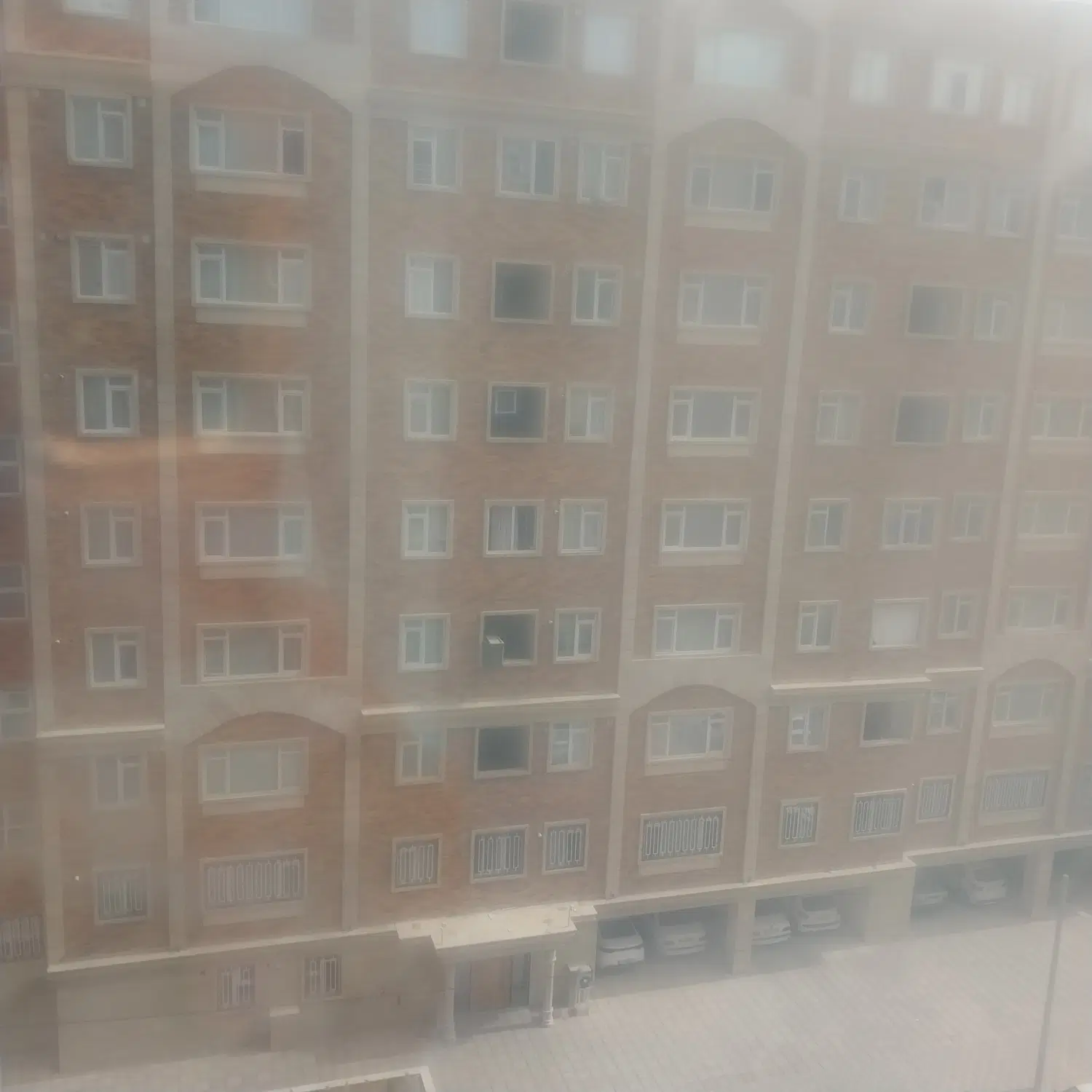 آپارتمان ۱۰۰ متری دو خواب