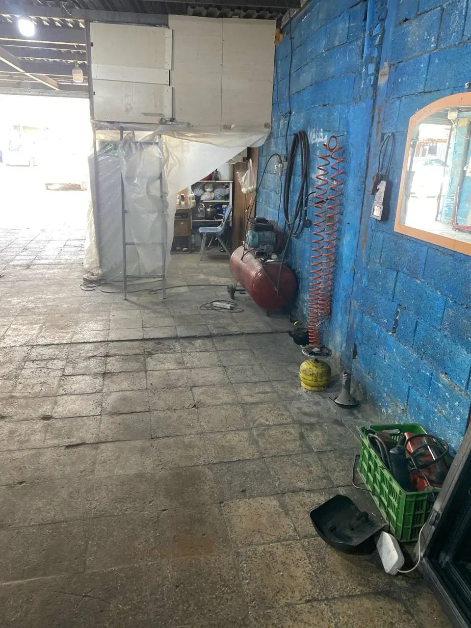 اجاره تعمیرگاه و صافکاری ۹۰ متری
