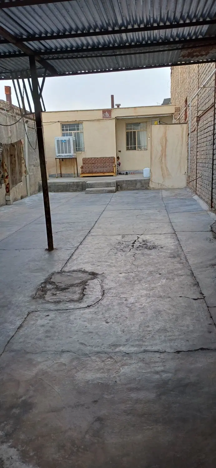خانه ویلایی بهر خیابان