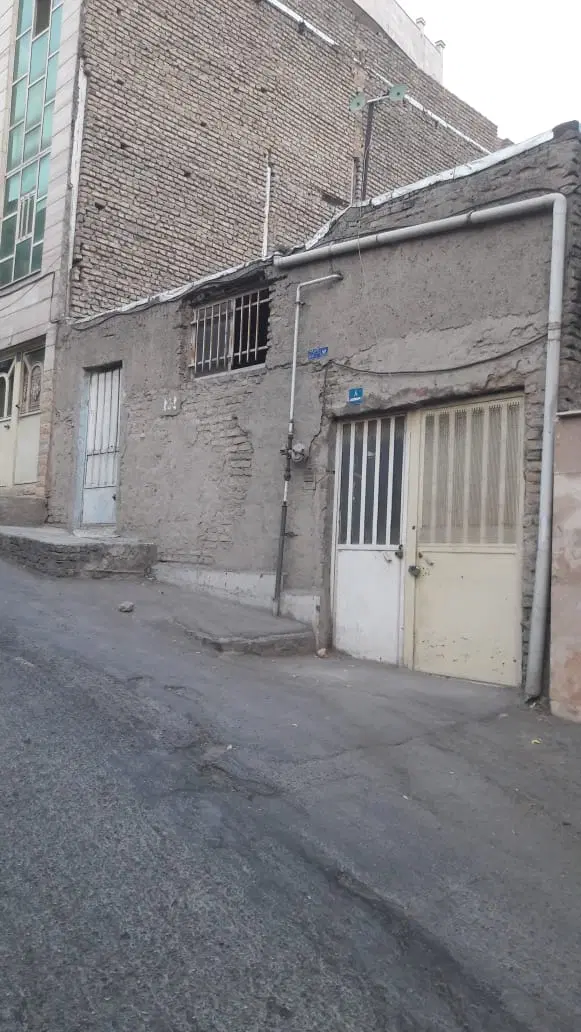 خونه کلنگی ۱۰۰ متری