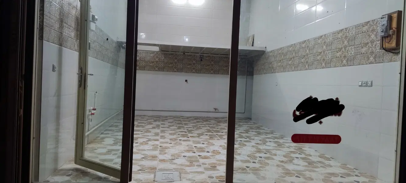 یک باب مغازه در کوی ولیعصر(ساری داغ
