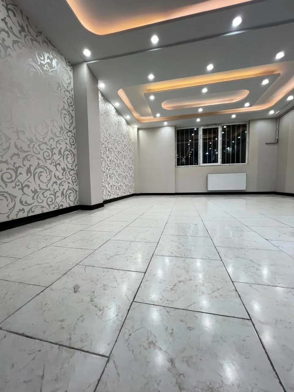 پذیرایی بزرگ لوکس دو واحدی ۹۲ متری