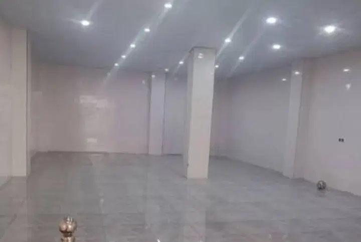 ۱۵۰متر سالن وآبدارخانه وسرویس ۲ کولرگازی
