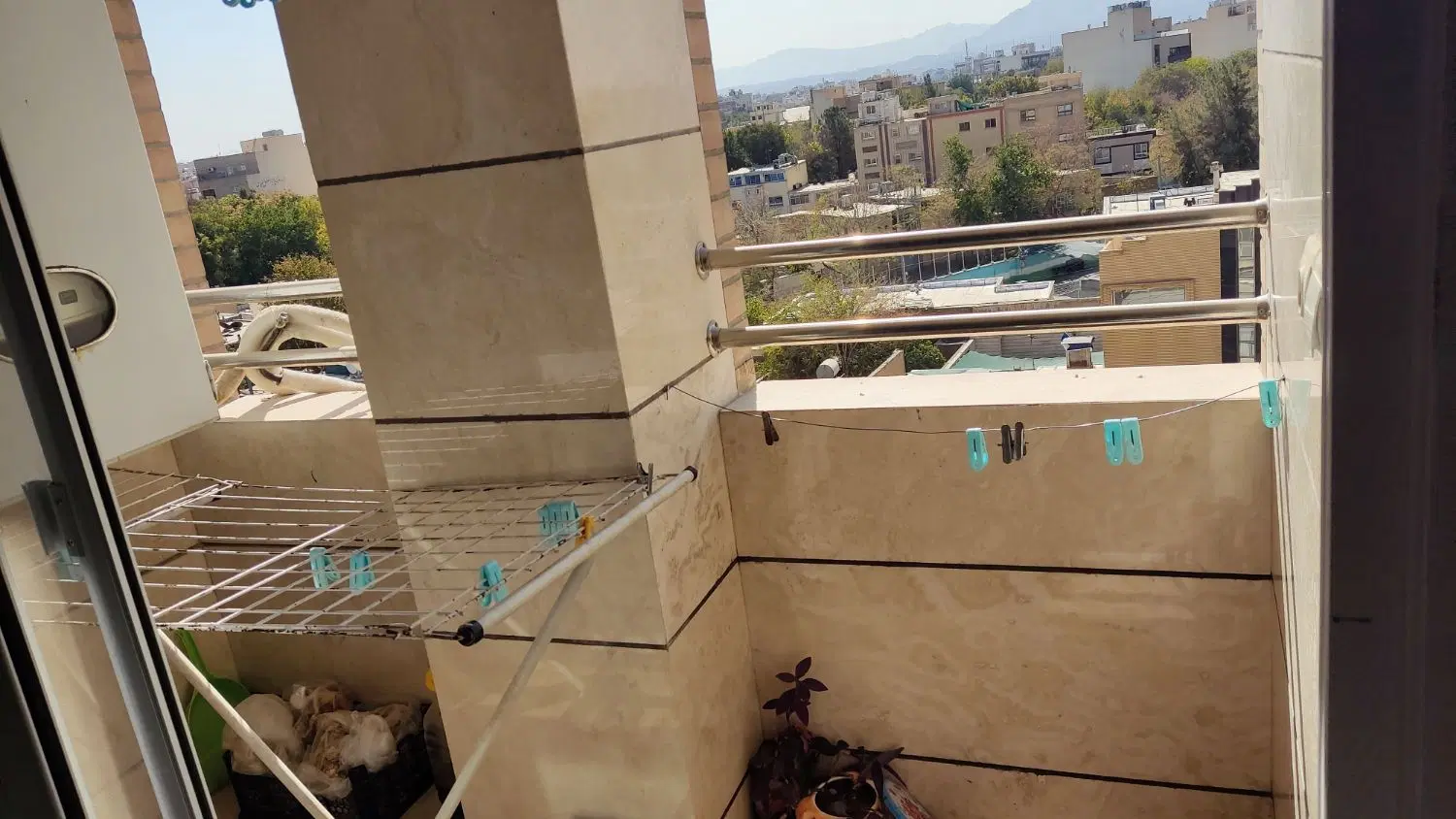 آپارتمان تک واحدی