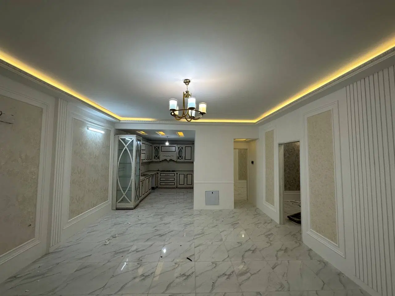اپارتمان سه خواب تک واحدی