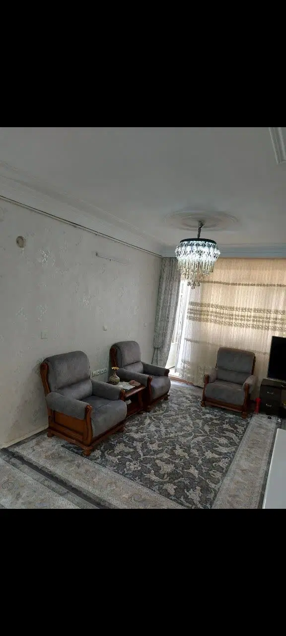 یک واحد مسکونی وتجاری