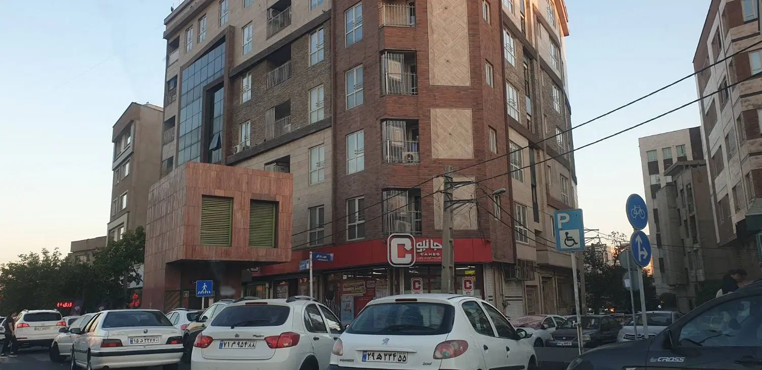 اجاره پارکینگ جنب آسانسور مترو شریف