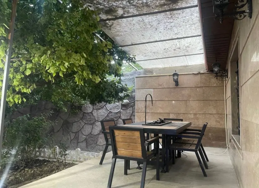 اجاره روزانه باغ ویلا استخردار