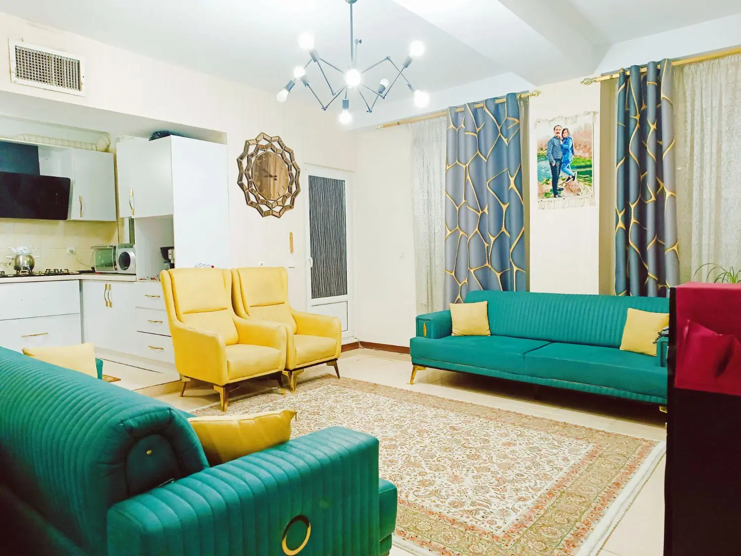 ۷۸ متر ، ۲ خواب با پارکینگ مسقف سندی