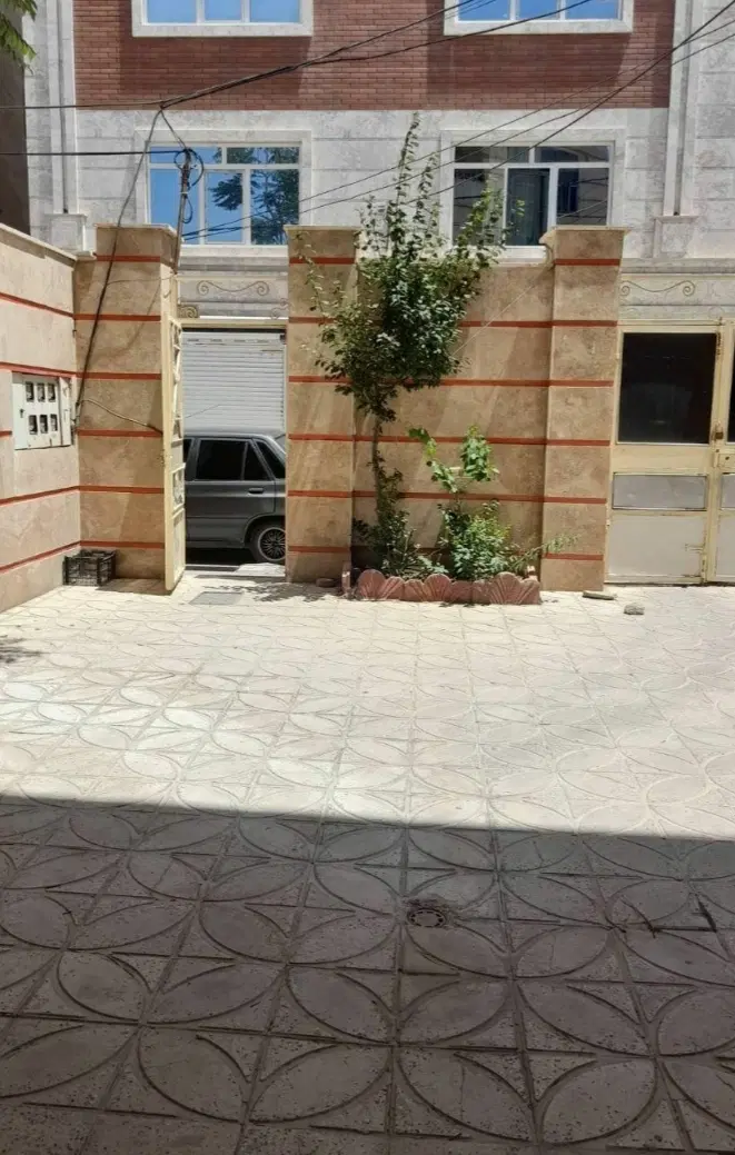همکف ۹۰ متری دو کله