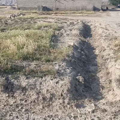 یک قطعه زمین ۲۰۰ متر به فروش می‌رسد
