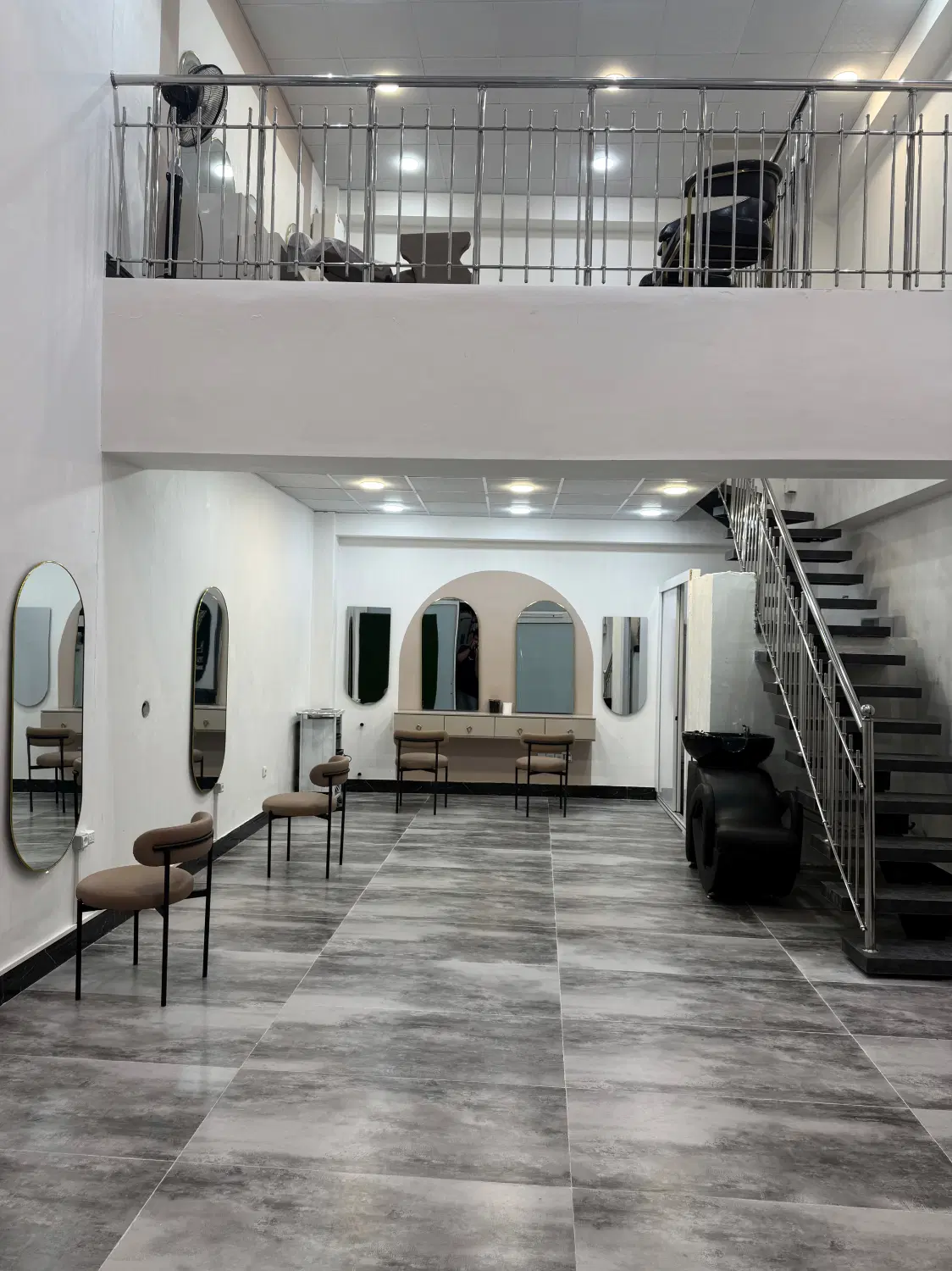 مغازه تجاری چهارراه امداد