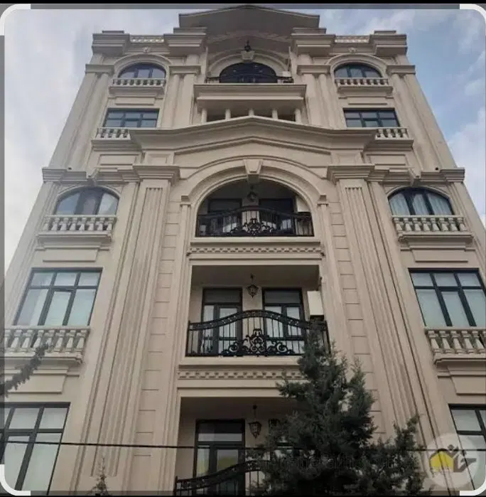 آپارتمان  بسیار تمیز و بازسازی شده در فلاحی