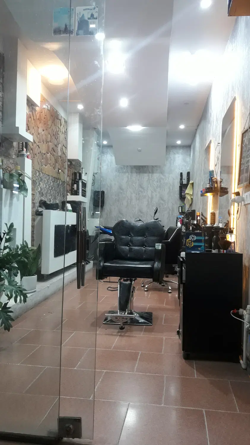 اجاره مغازه ۲۰ متری بهر اصلی