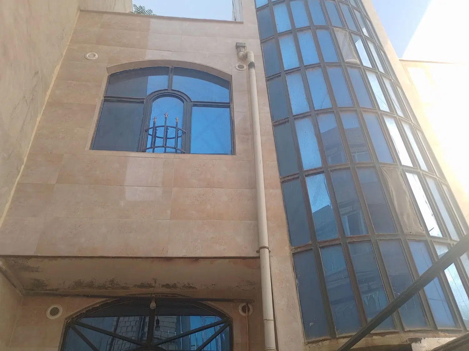 فروش خانه ویلایی کرمانشاه