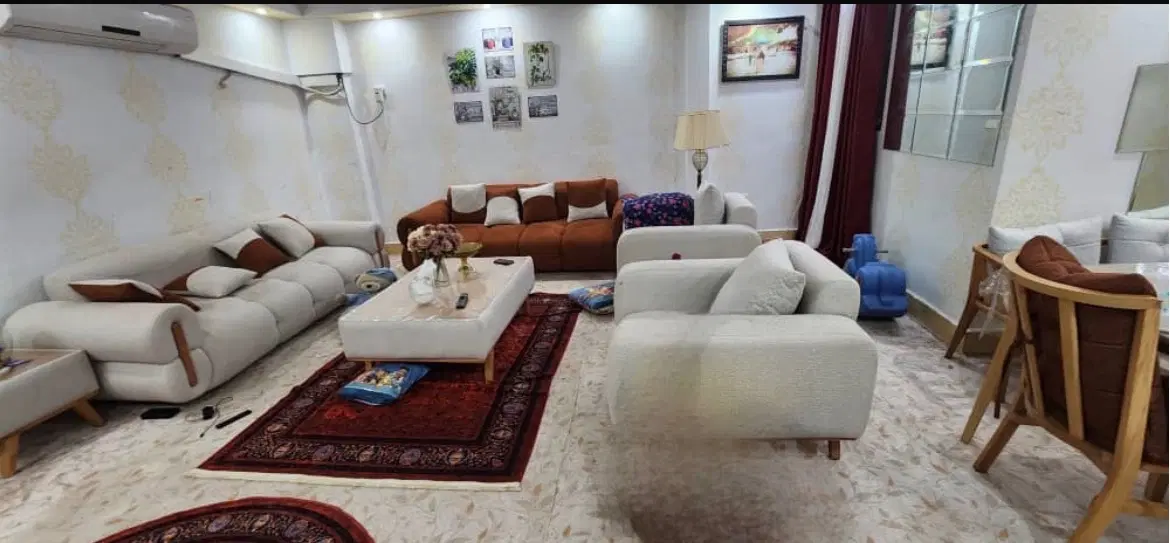 فروش منزل آپارتمانی فاز دو بر خیابان اصلی