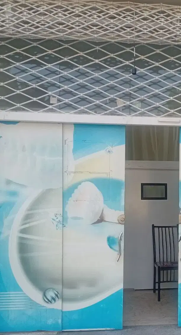 مغازه ۱۷متر کف سرامیک