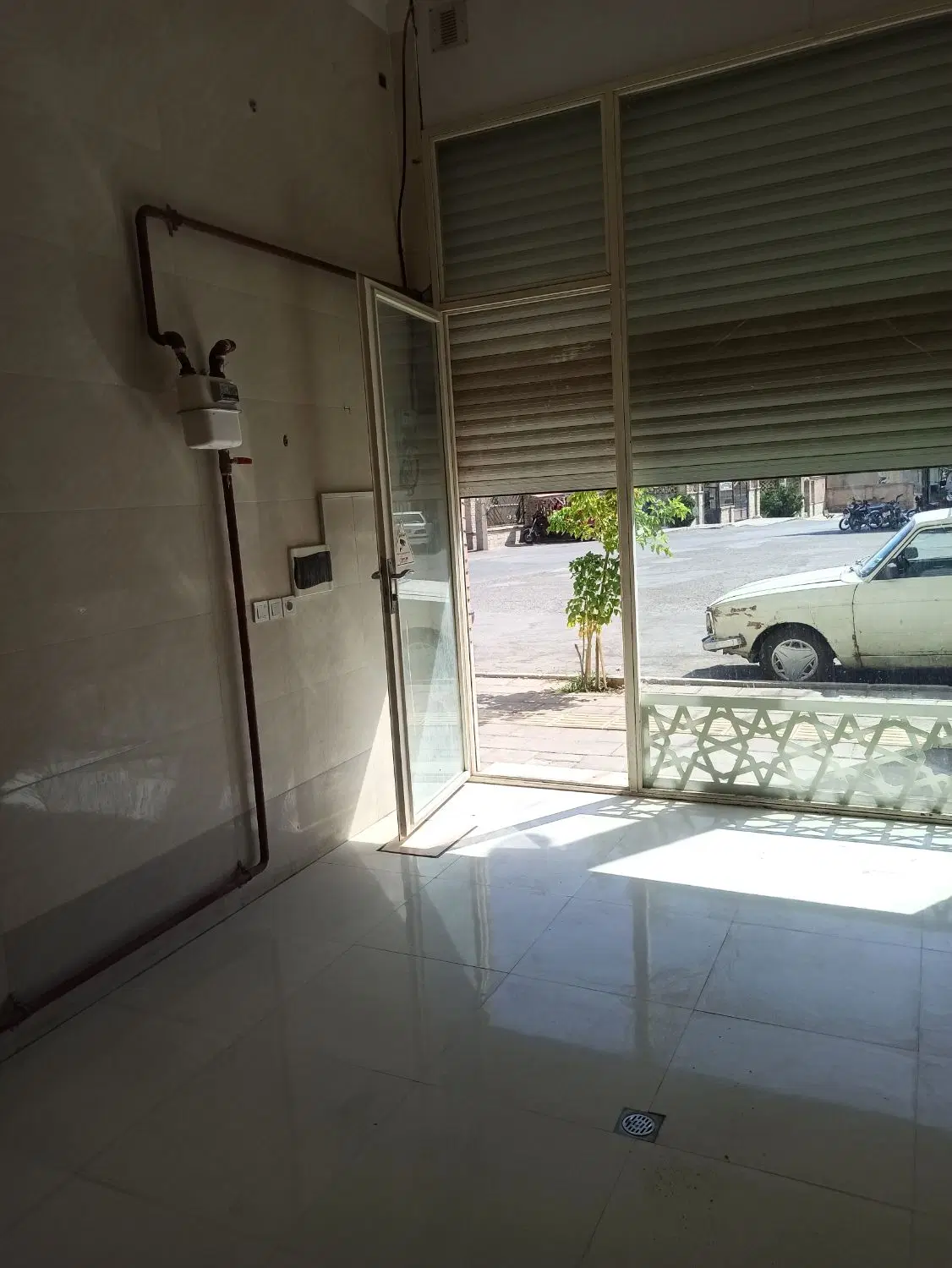 مغازه در اغالار روبه ارگ به اجاره داده می شود.