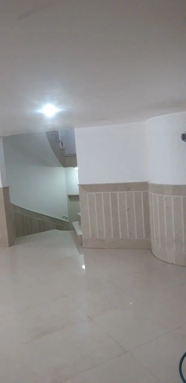 فروش منزل مسکونی ۲ طبقه