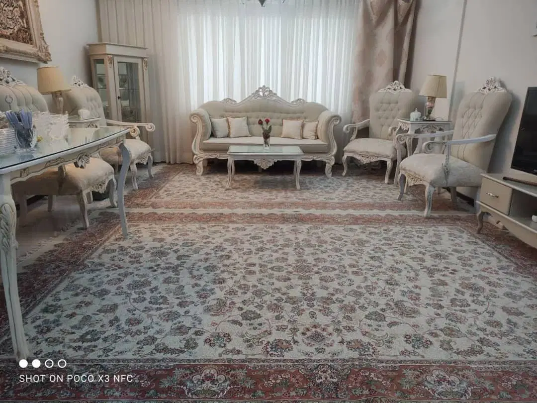 اپارتمان ۸۳ متری صادقیه