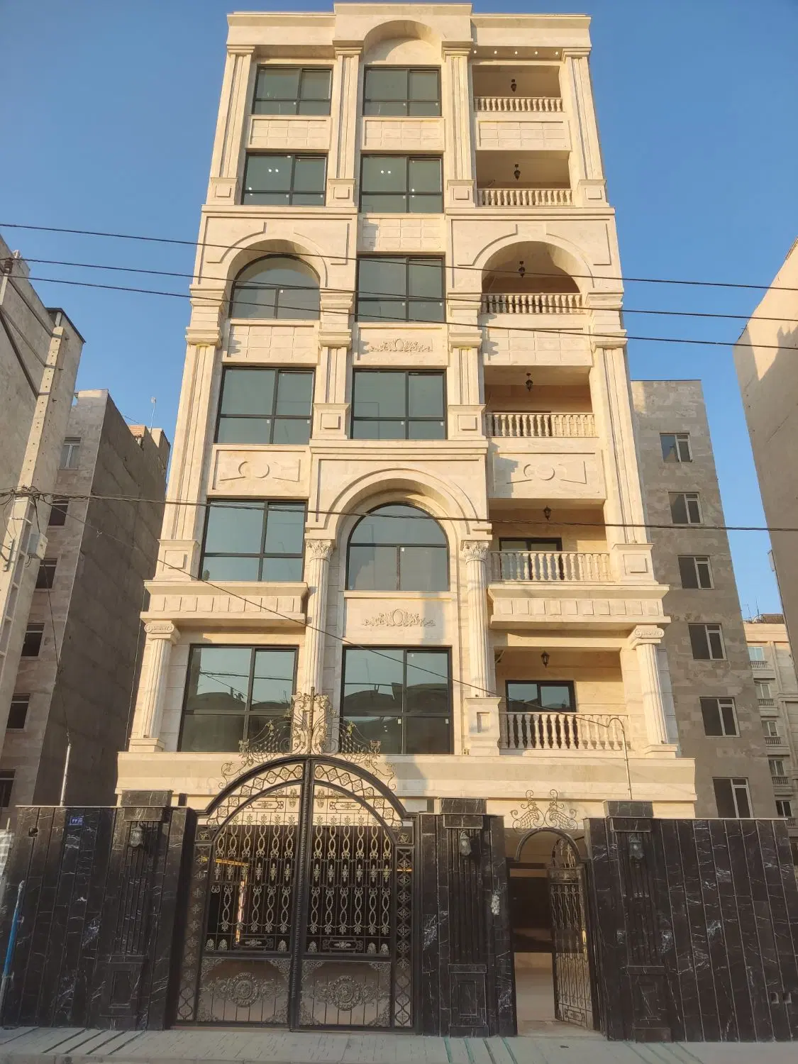 ۱۲۵متر ۳خواب تک واحدی یکجا مجموعه دربست
