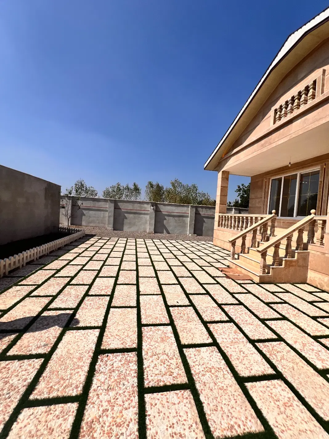 ویلای نوساز۴۵۰متری سندتک برگ