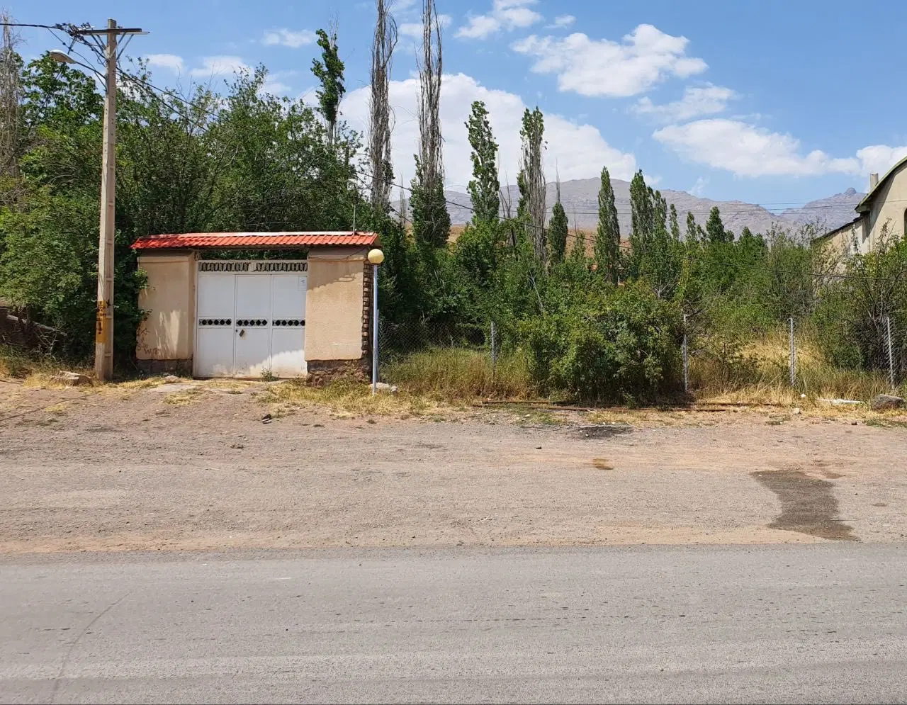 ۱۶۰۰ متر باغ در طالقان
