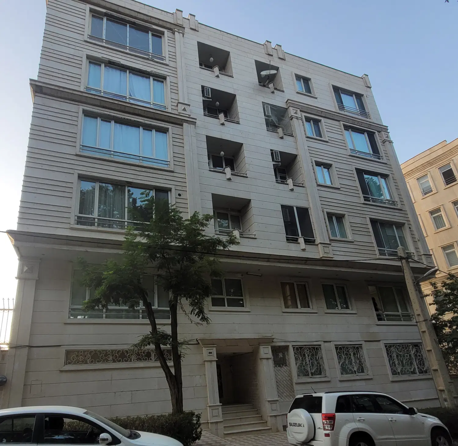 خیابان ادب دونبش ویوابدی