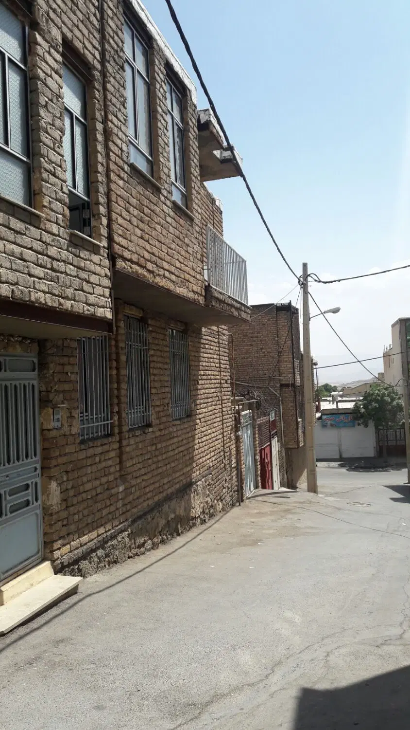 فروش ساختمان ویلایی دو طبقه سرویس کامل و مجزا