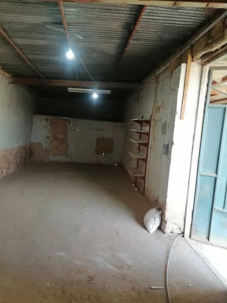 کارگاه ۷۰۰متری