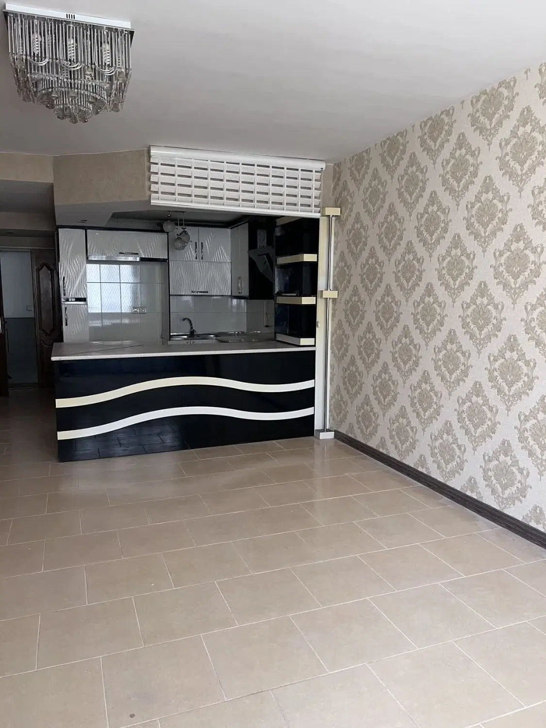 اپارتمان مانا فروش بصورت شرایطی