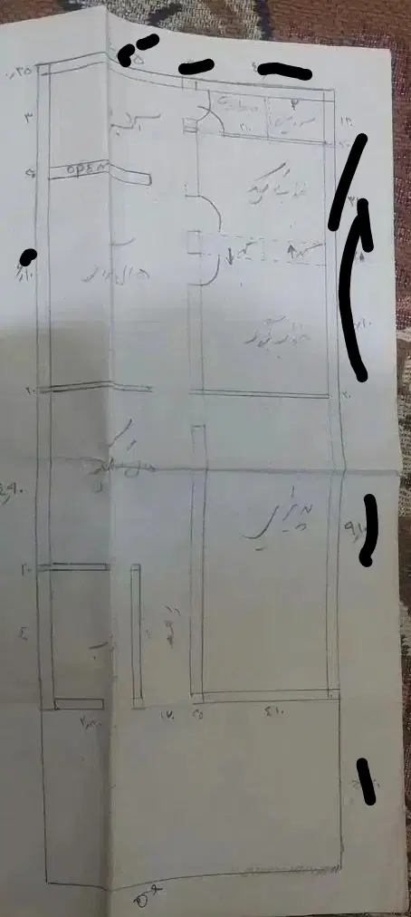 ساختمان نیم کاره سرویسش کامل تا زیر سقف بسته
