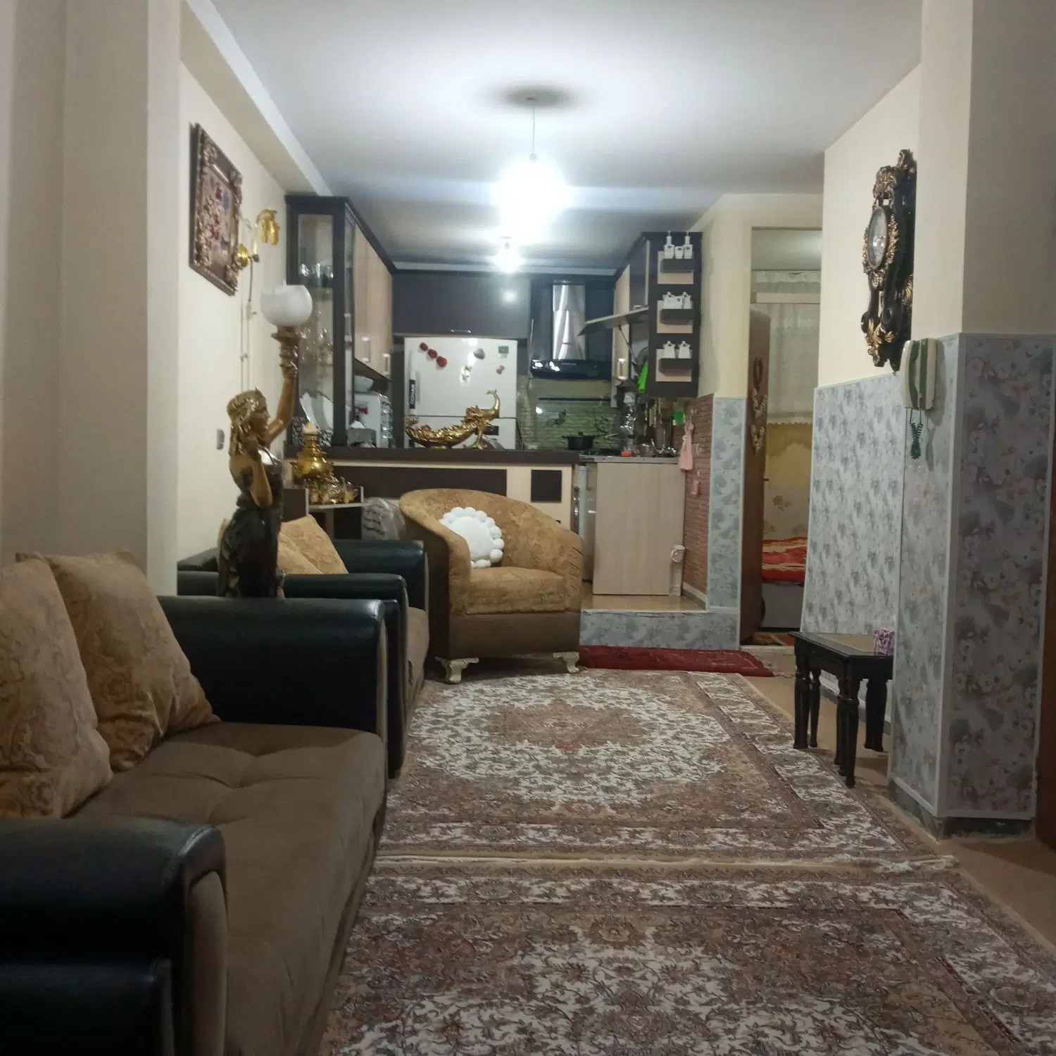آپارتمان۴۲متری زیر قیمت،موقعیت عالی درآخونی شادگان