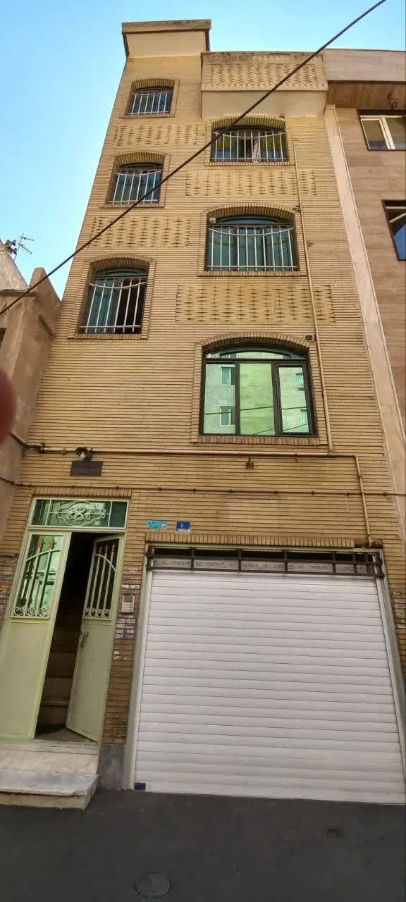 آپارتمان تک واحدی