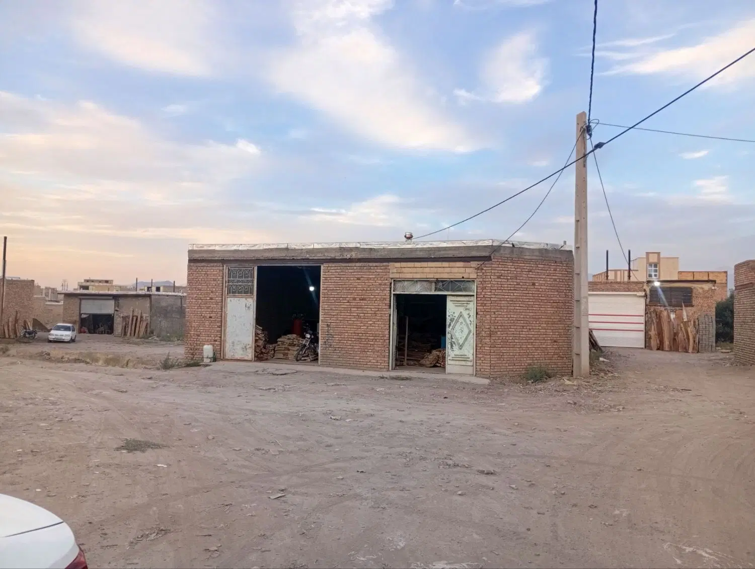 مغازه کارگاه نجاری