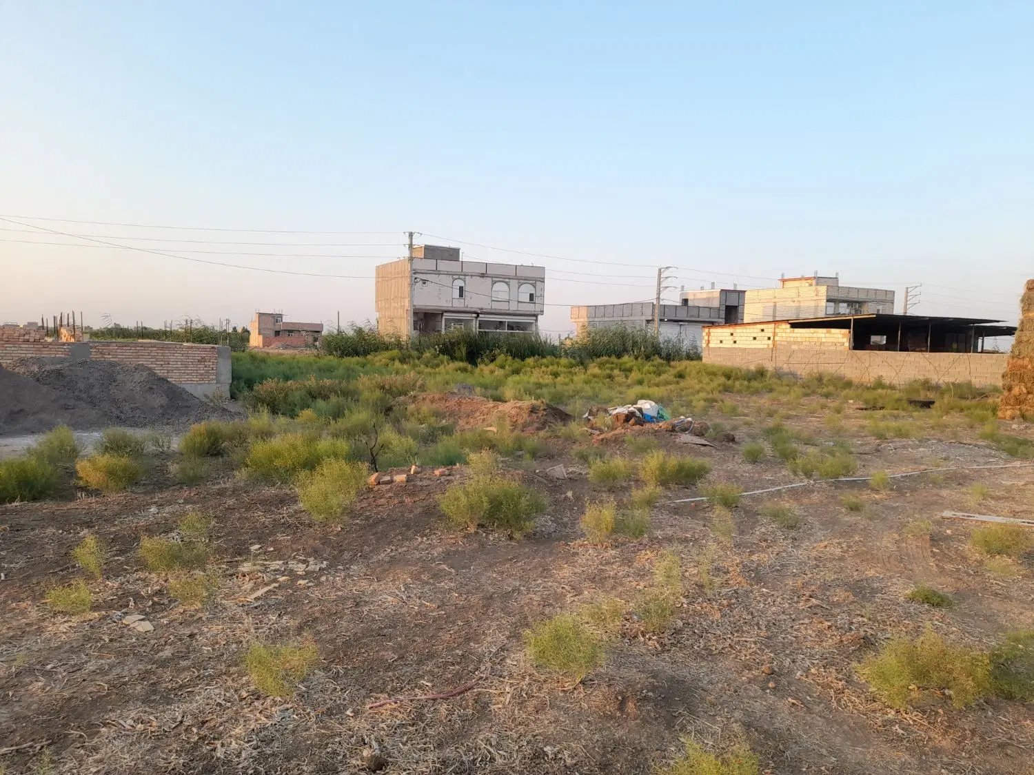 زمین مسکونی لطفی