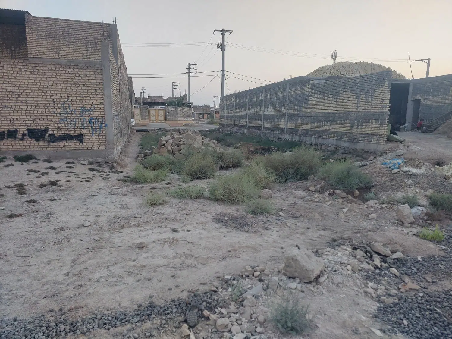 زمین مسکونی در شهرک نور خیابان ۴۴ متری