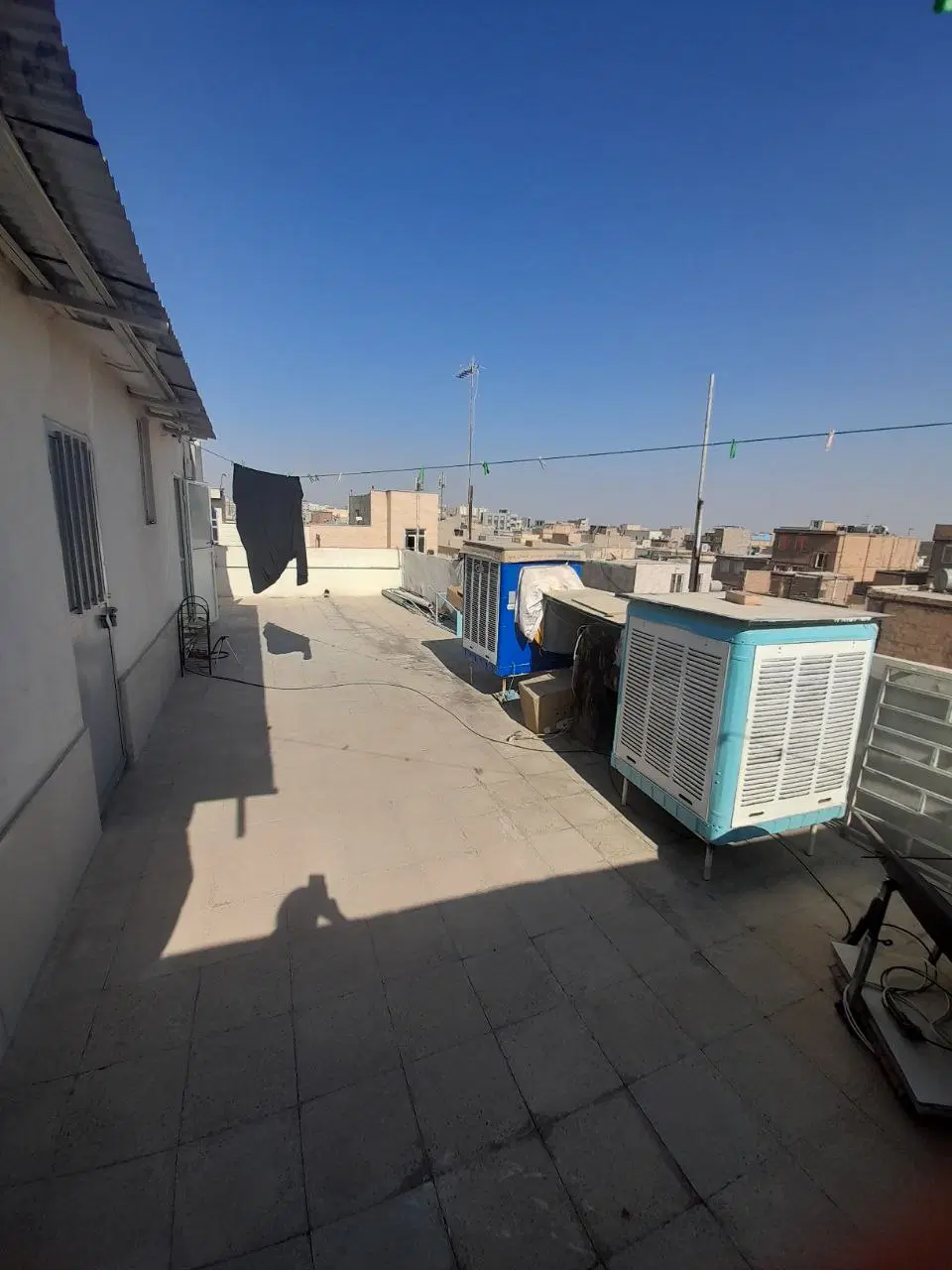 اپارتمان سه طبقه