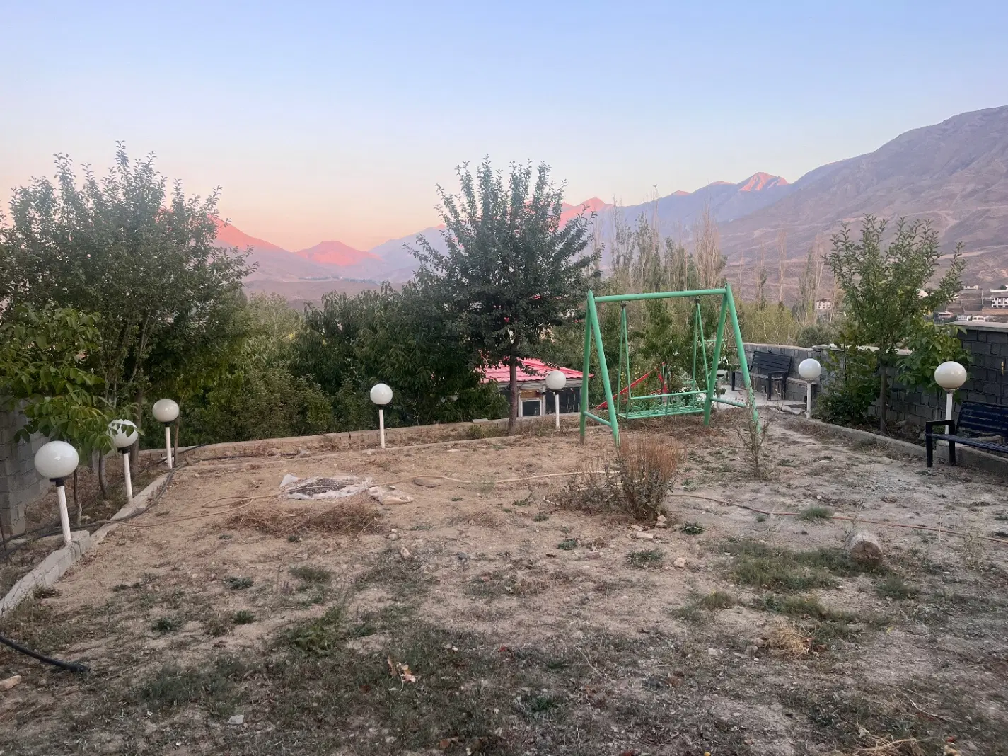 زمین پلور کیادشت