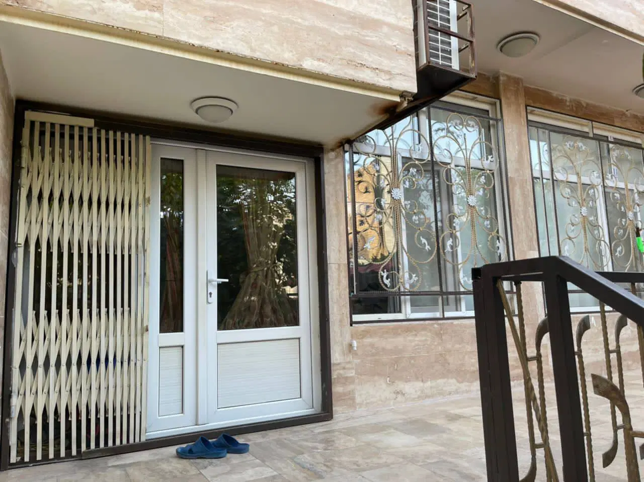 خانه ویلایی ۲۱۹ متری کامل بازسازی شده