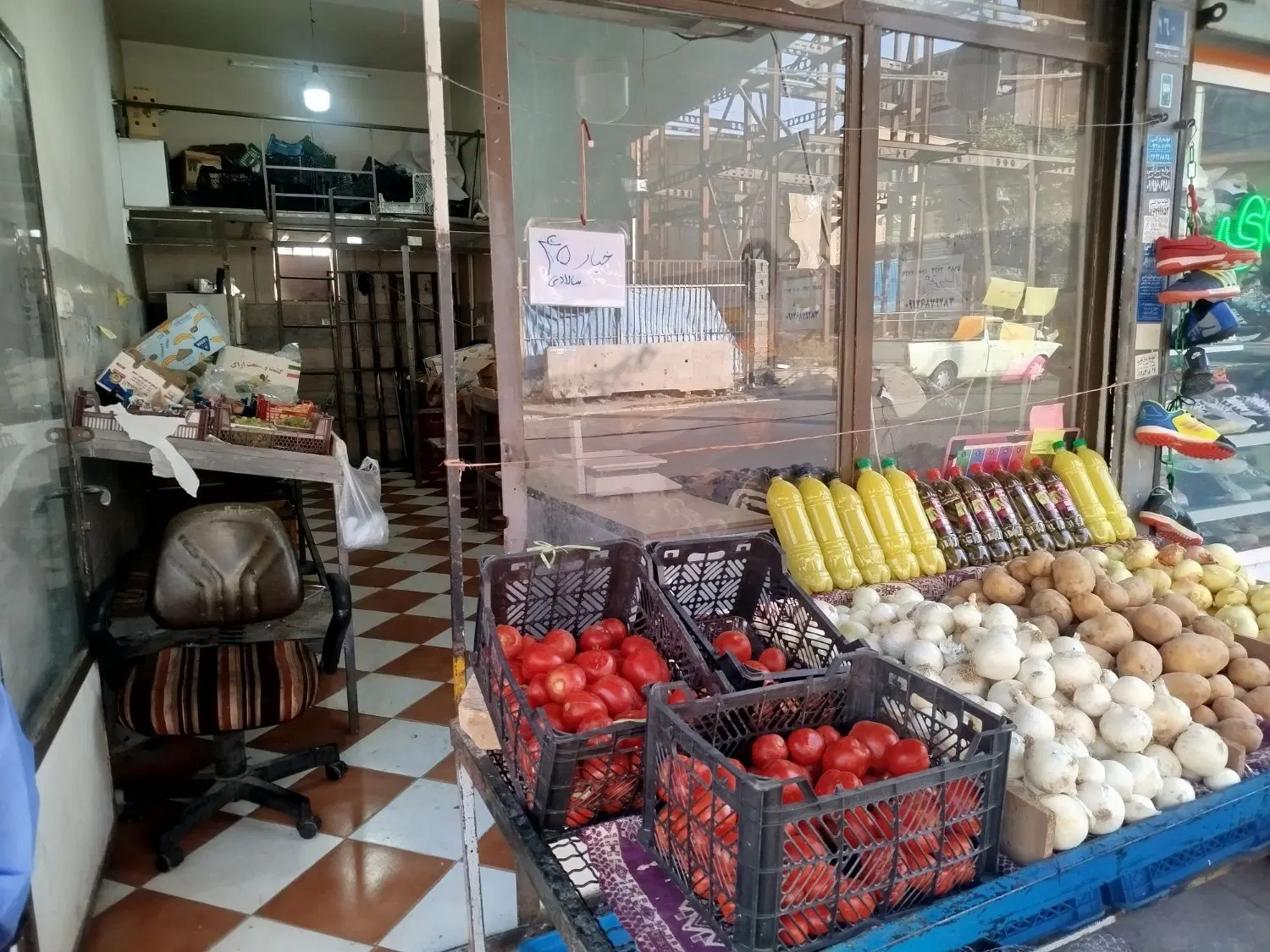 اجاره مغازه سیاه بند