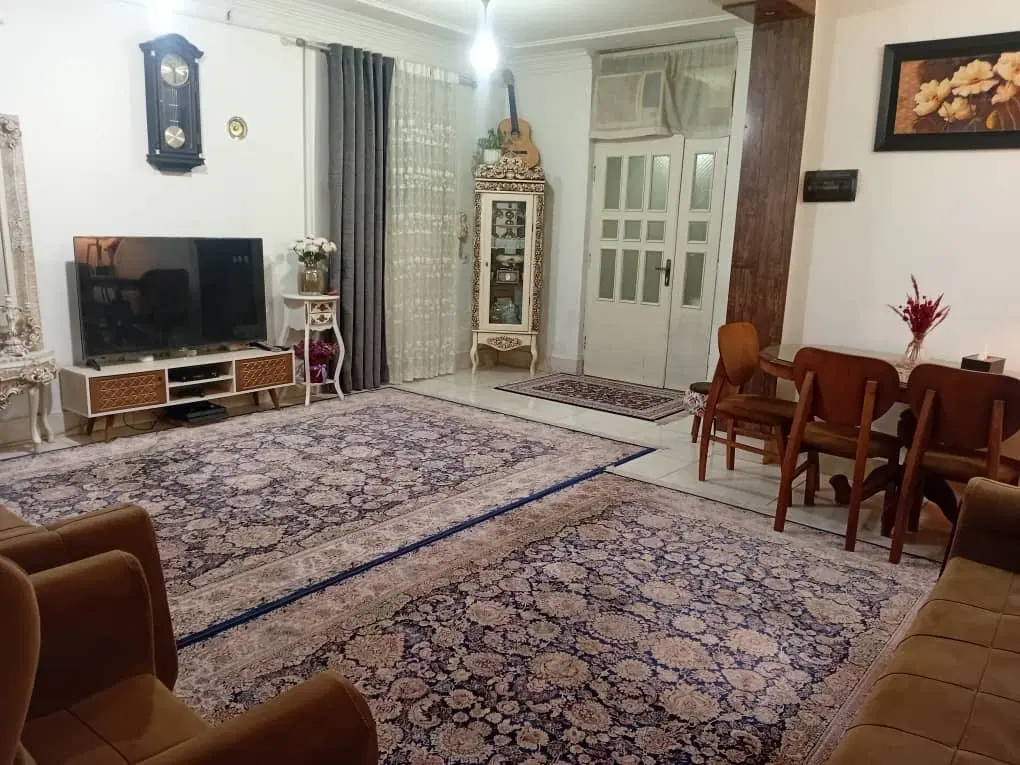 ۱۱۰ متری کاشانی