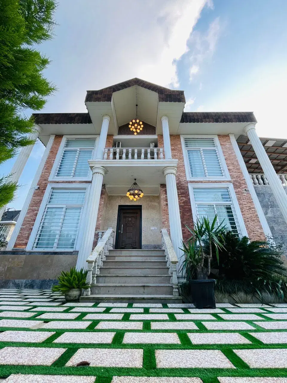 اجاره ویلا استخردار فول گیم در نمک آبرود