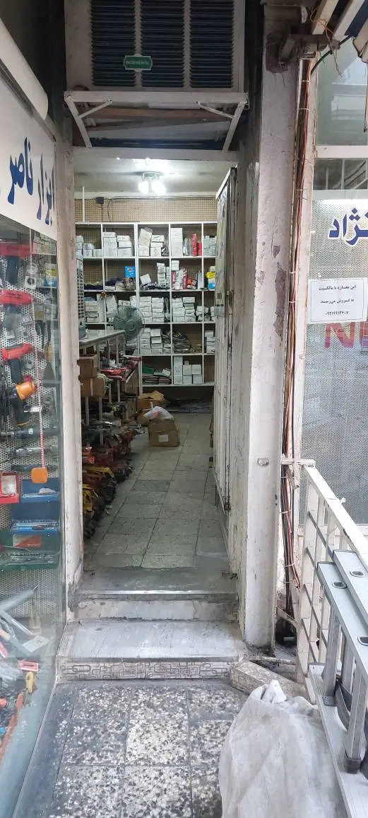 مغازه ۳۲ متری پاساژ جعفری