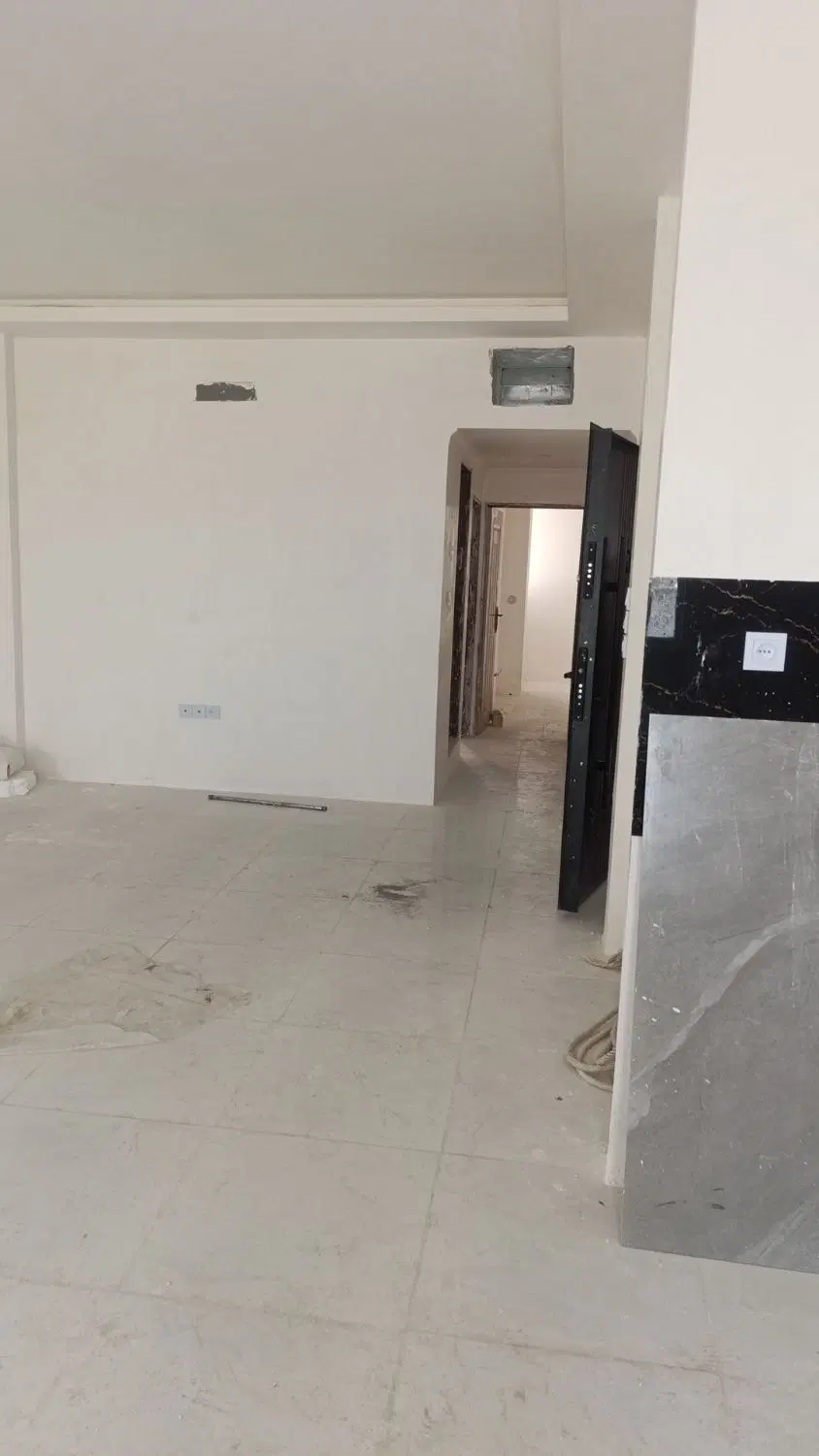 ۱۰۰ متر آسانسور دار با ۲۰ متر حیاط اختصاصی